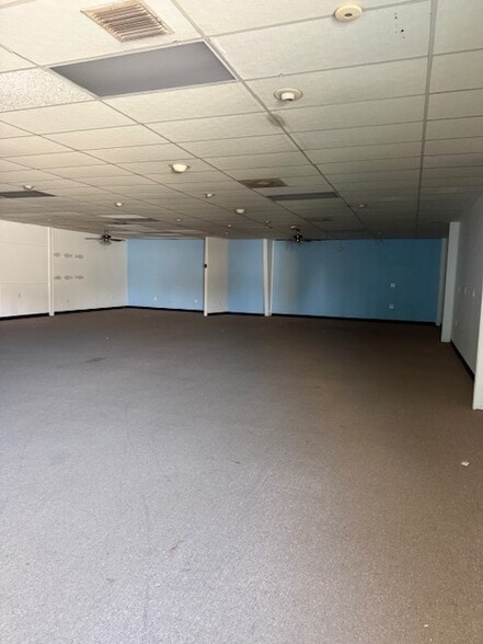 More Photos Of 6807 Tamiami Trl, Bradenton Freestanding For Lease