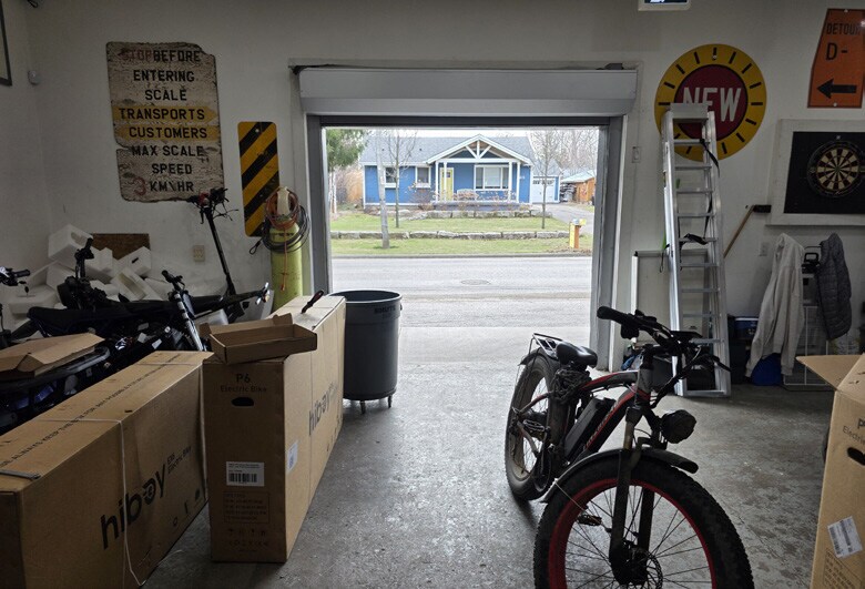More Photos Of 6402 Hamlyn St, London Service Station For Sale