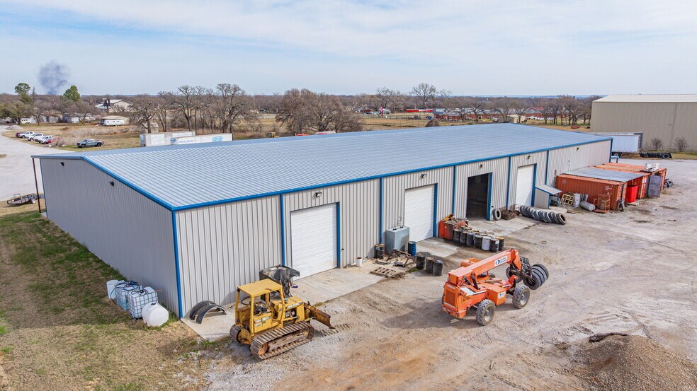 More Photos Of 4610 E Highway 199, Springtown General Retail For Sale