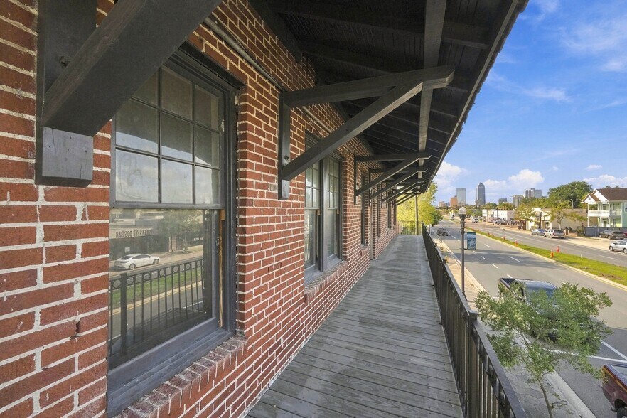 More Photos Of 1637-1651 Main St N, Jacksonville Storefront Retail Residential For Sale