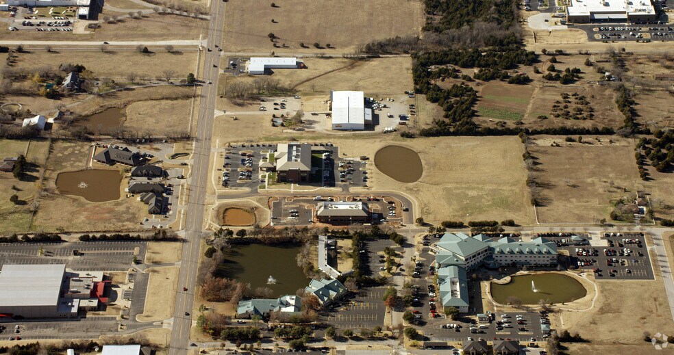 More Photos Of 615 E Britton Rd, Oklahoma City Office For Lease