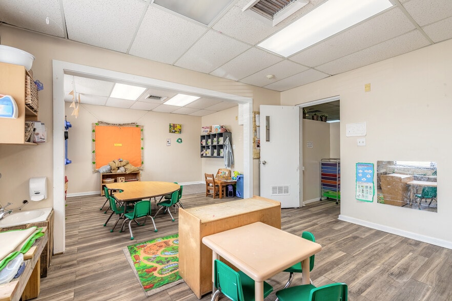More Photos Of 54 Ridgewood Ave, Ormond Beach Religious Facility For Sale