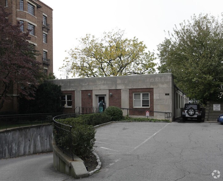 More Photos Of 130 Pondfield Rd, Bronxville Medical For Sale