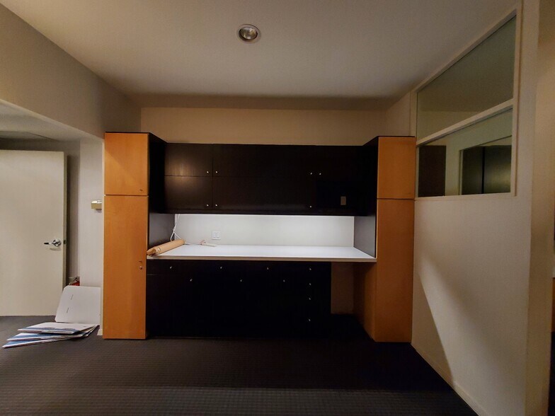 More Photos Of 235 E 58th St, New York Storefront Retail Residential For Sale