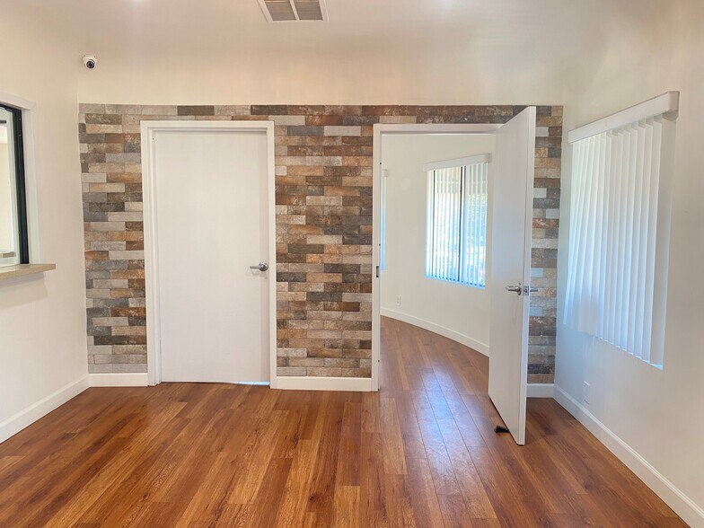 More Photos Of 4500-4508 Forman St, Toluca Lake Office For Lease