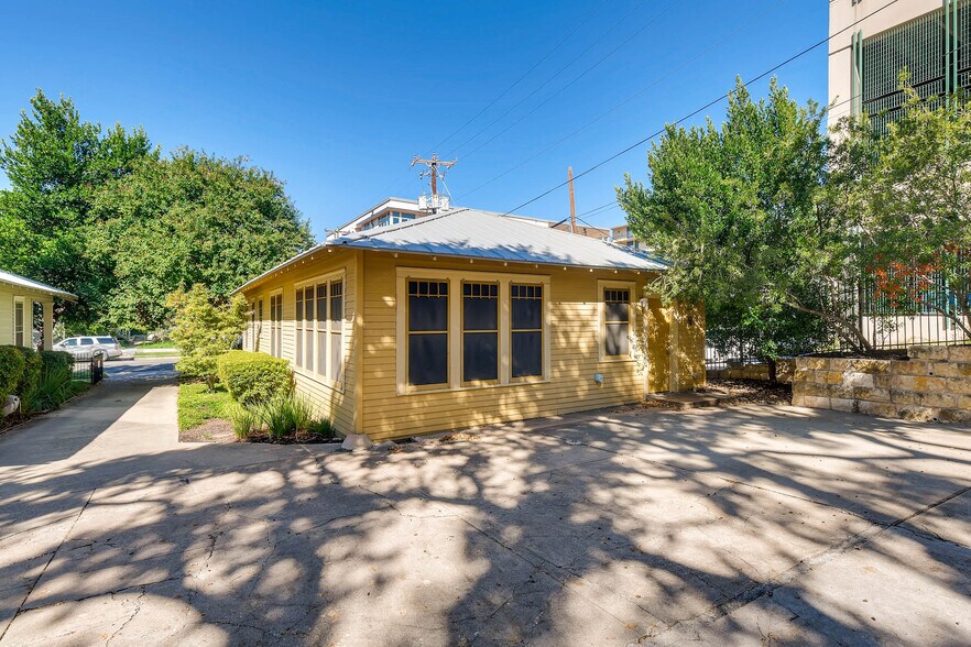 More Photos Of 905 Nueces St, Austin Office For Lease