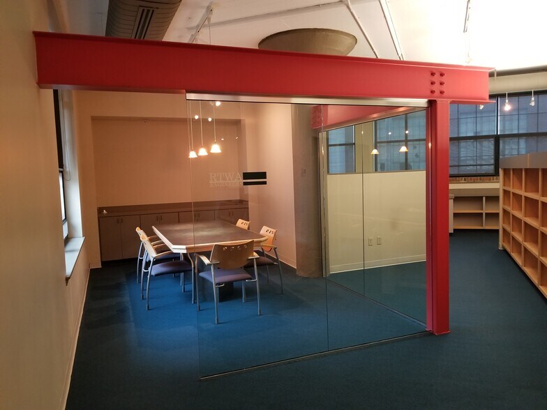 More Photos Of 1230 W Morehead St, Charlotte Loft Creative Space For Lease