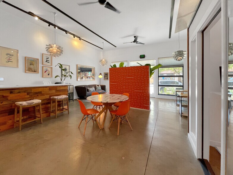 More Photos Of 1601 E 5th St, Austin Apartments For Lease