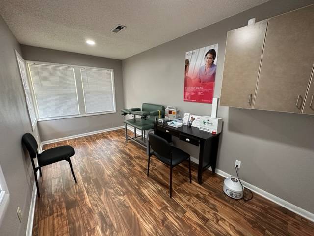 More Photos Of 2010 SE 182nd Ave, Portland Office For Sale