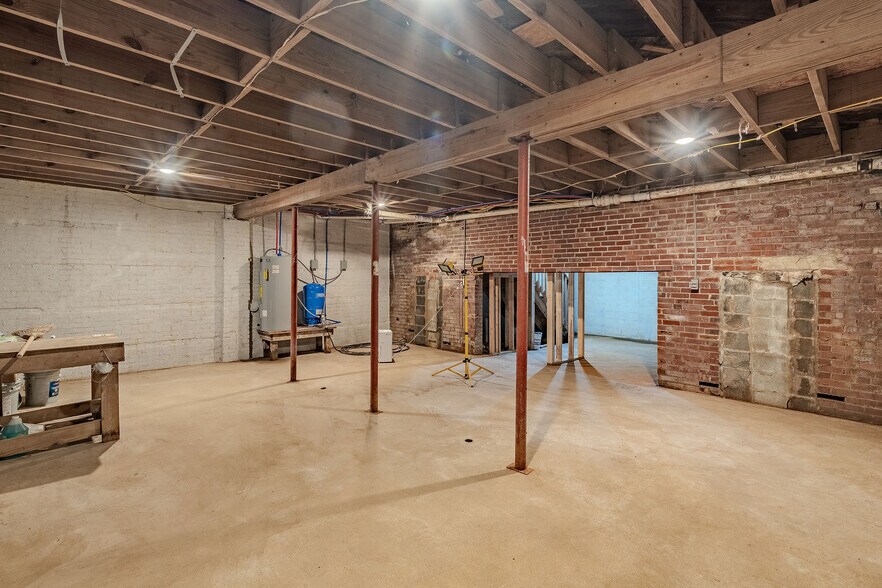 More Photos Of 12 Scenic Rd, Fries General Retail For Sale