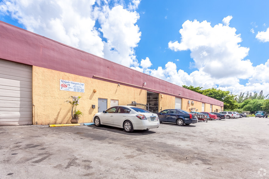 Primary Photo Of 5055-5065 NW 159th St, Miami Lakes Warehouse For Lease