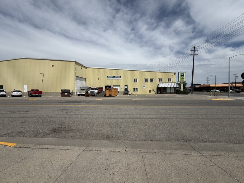 More Photos Of 419 N 15th St, Billings Warehouse For Lease