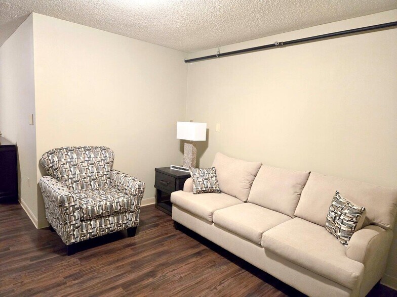 More Photos Of 203 Interstate Dr, Covington Healthcare For Sale