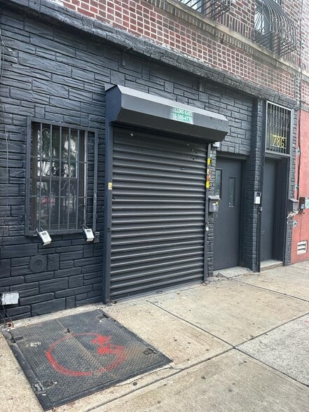 Primary Photo Of 786 Knickerbocker Ave, Brooklyn Storefront Retail Residential For Lease