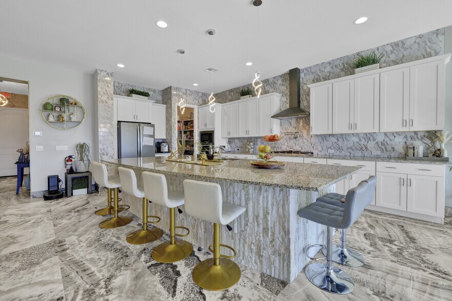 Primary Photo Of NEWLY REMODELED SURPRISE ALH, Surprise Healthcare For Sale