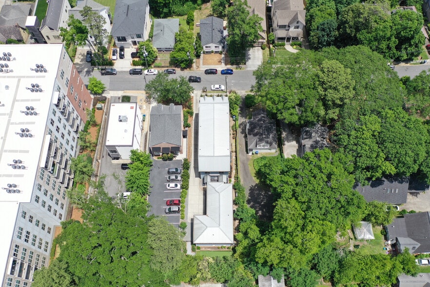 More Photos Of 2972 Lookout Pl NE, Atlanta Office Residential For Sale