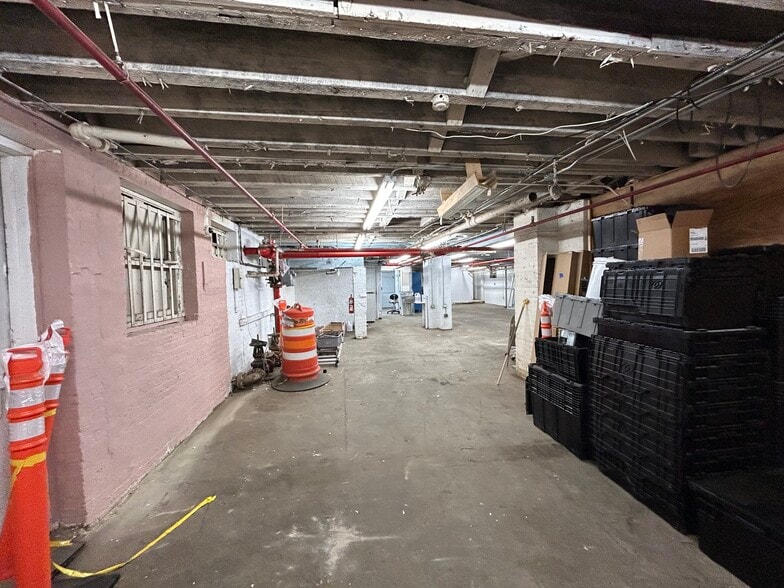 More Photos Of 122 18th St, Brooklyn Land For Lease