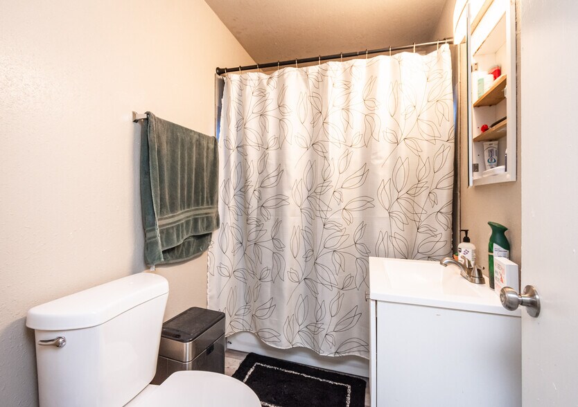 More Photos Of 162 Orr St, Auburn Apartments For Sale