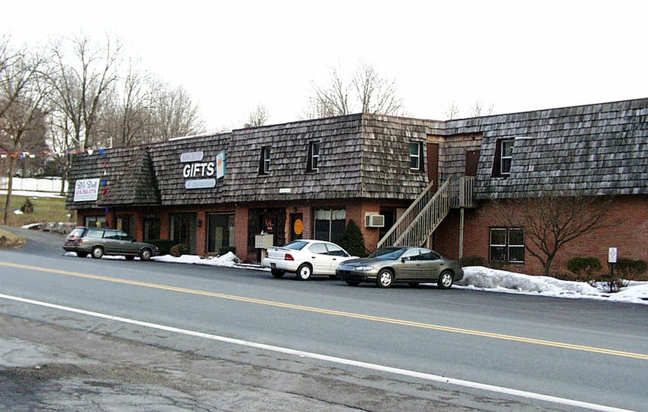 More Photos Of 1494 N Charlotte St, Pottstown General Retail For Lease