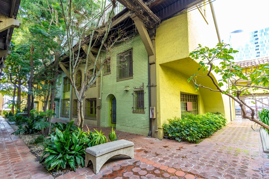 More Photos Of 672 S La Fayette Park Pl, Los Angeles Loft Creative Space For Lease