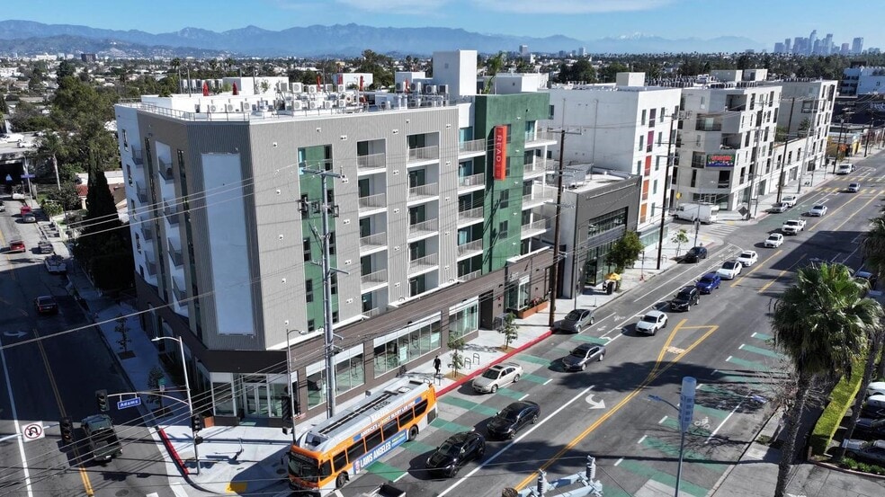 More Photos Of 5217 W Adams Blvd, Los Angeles Apartments For Lease