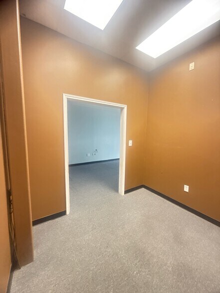 More Photos Of 23110 Kuykendahl Rd, Tomball Unknown For Lease