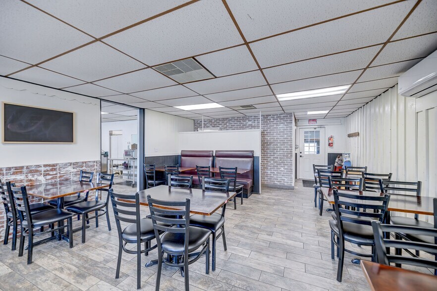 More Photos Of 430 W 3rd St, Nescopeck Restaurant For Sale
