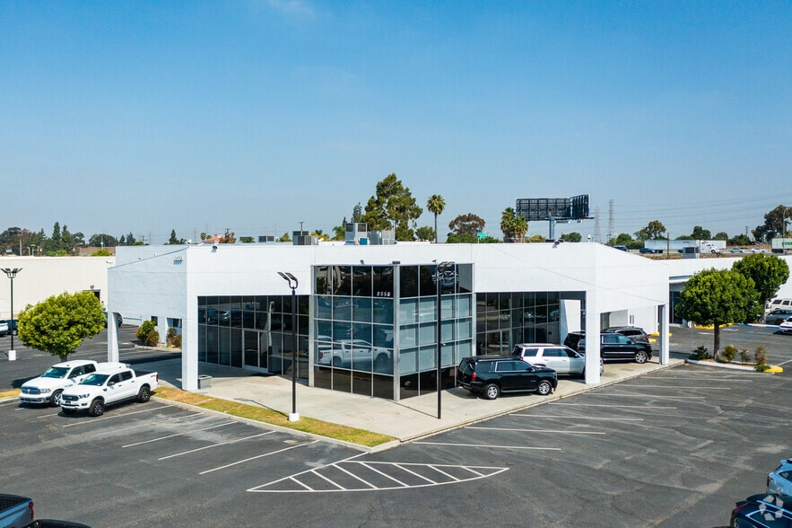 More Photos Of 8559 Artesia Blvd, Bellflower Auto Dealership For Sale