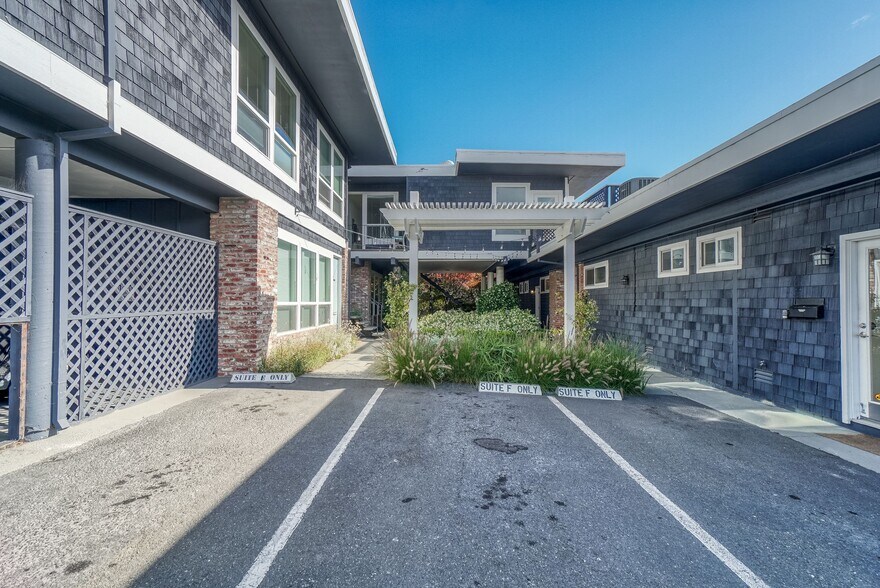 More Photos Of 125-131 Camino Alto, Mill Valley Office For Lease