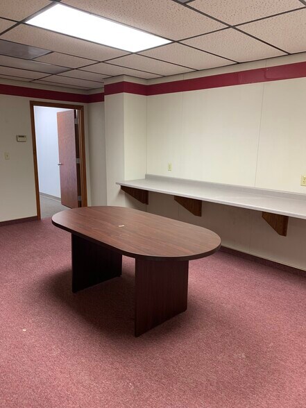 More Photos Of 3001 Ramada Way, Green Bay Warehouse For Lease