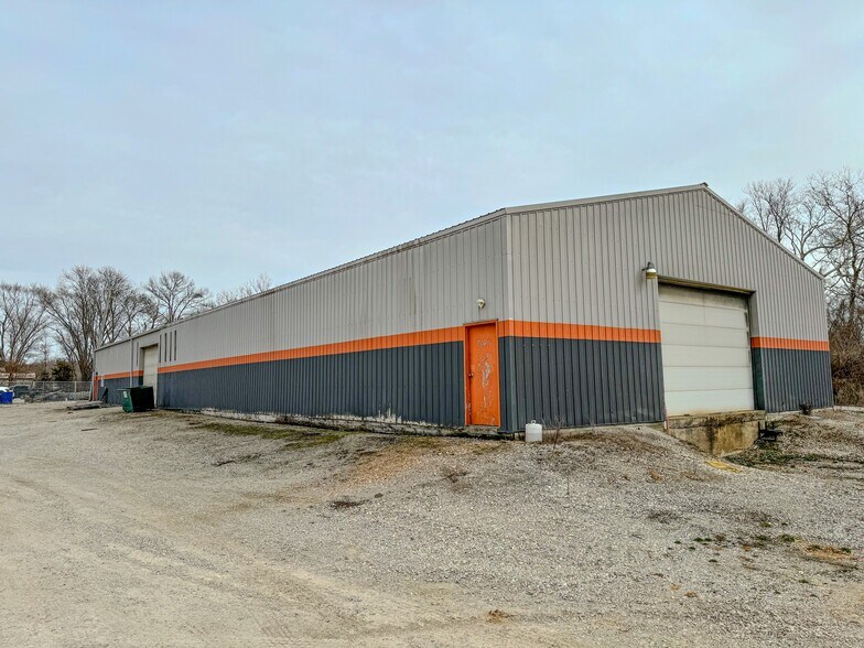 More Photos Of 13976 State Highway TT, Marthasville Industrial For Sale