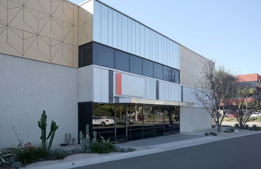 More Photos Of 4503-4509 Glencoe Ave, Marina Del Rey Research And Development For Lease