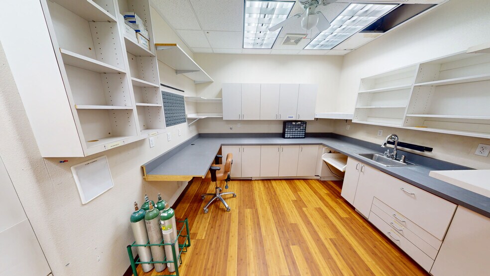 More Photos Of 3650 S Eastern Ave, Las Vegas Medical For Sale