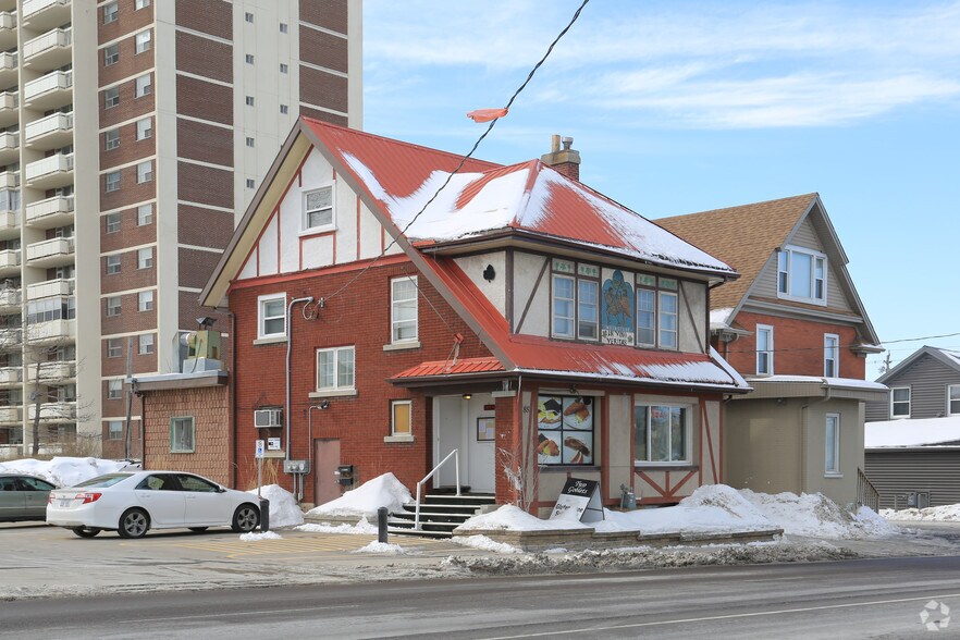 Primary Photo Of 85 Weber St W, Kitchener Restaurant For Lease