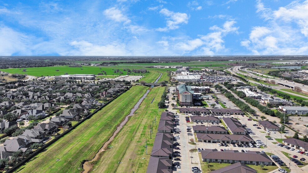 More Photos Of 800 Bonaventure Way, Sugar Land Medical For Sale