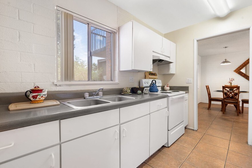 More Photos Of 6666 E Golf Links Rd, Tucson Apartments For Sale