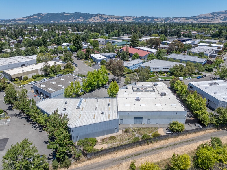 More Photos Of 481 Aaron St, Cotati Warehouse For Lease