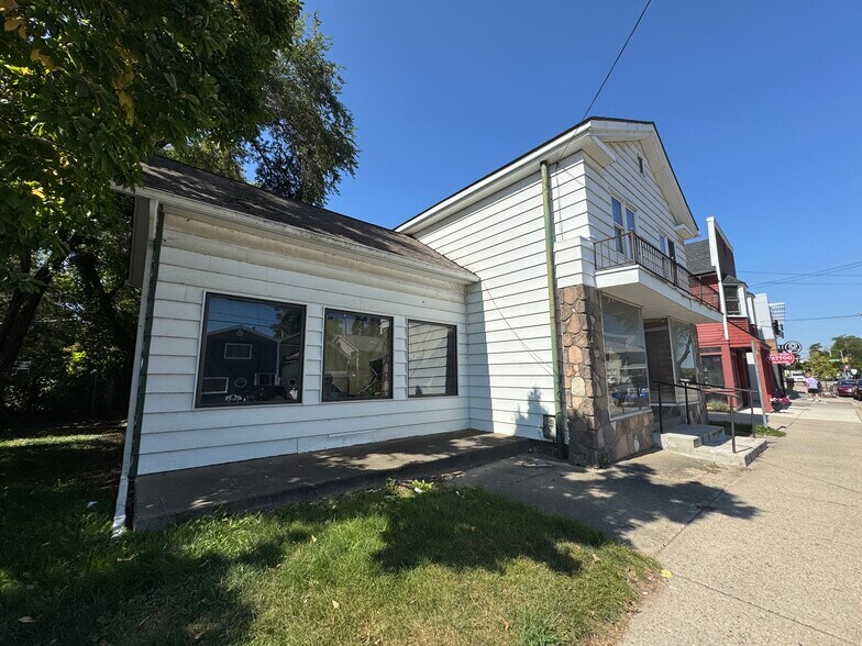 More Photos Of 9531 Main St, Whitmore Lake Storefront Retail Residential For Sale