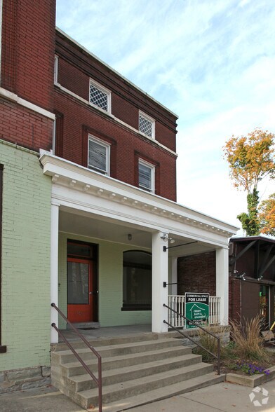 More Photos Of 1760 Frankfort Ave, Louisville Storefront Retail Residential For Lease