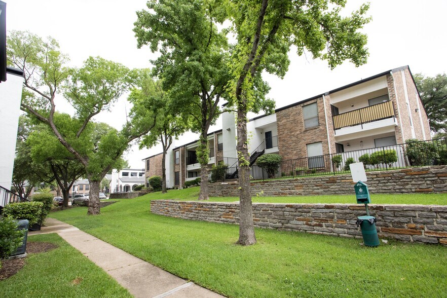 More Photos Of 4328 Duck Creek Dr, Garland Apartments For Sale