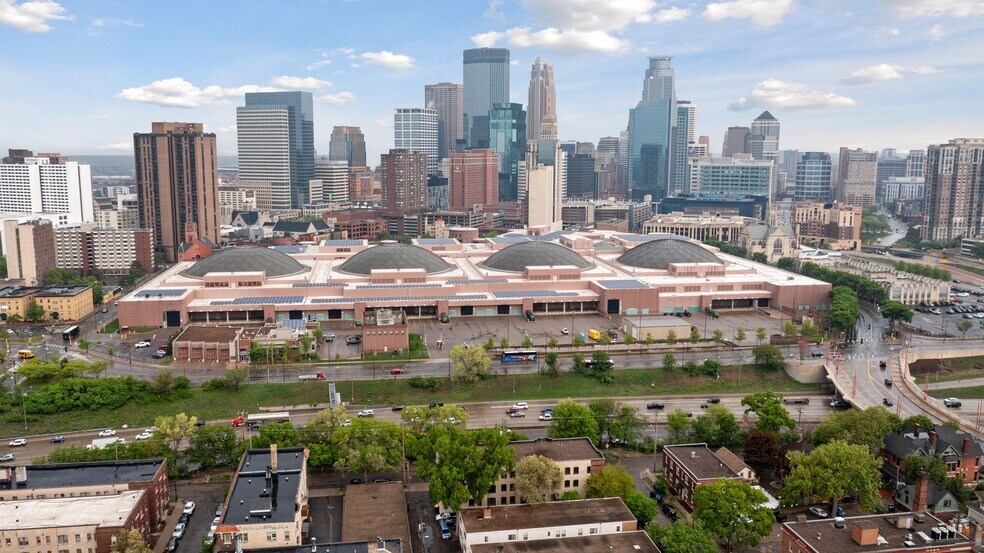 More Photos Of 137 E 17th St, Minneapolis Apartments For Sale