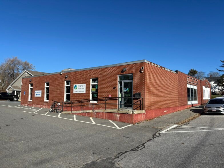 Primary Photo Of 24 Church St, Ellsworth Office For Lease