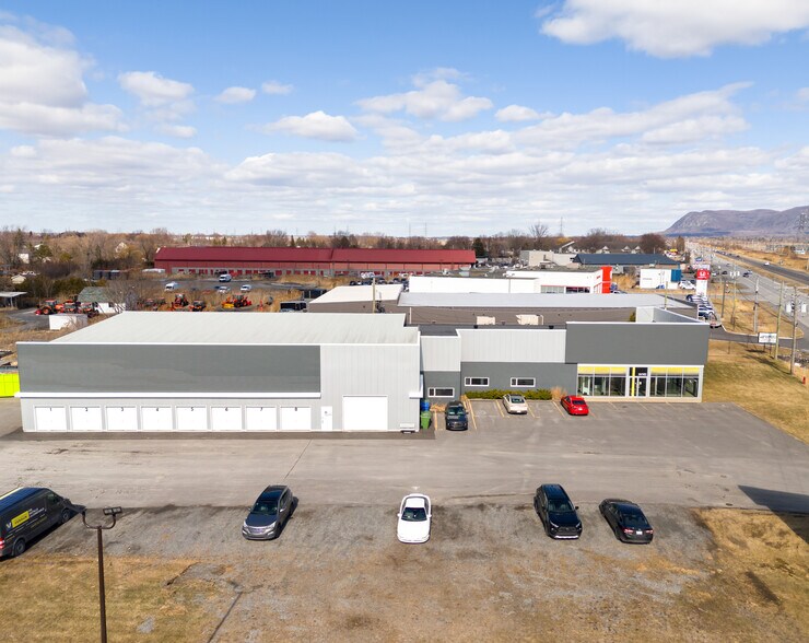 More Photos Of 139 Boul Sir-Wilfrid-Laurier, St-Basile-le-Grand Freestanding For Sale