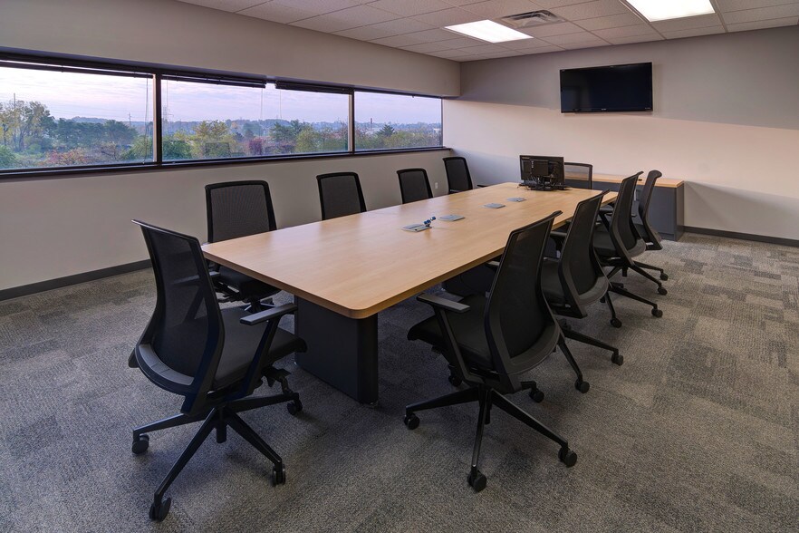 More Photos Of 2680 Horizon Dr SE, Grand Rapids Office For Lease