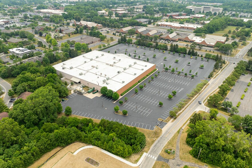 More Photos Of 220 W Schrock Rd, Westerville Office For Sale