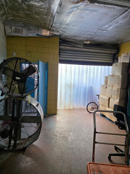 More Photos Of 534 Stanford, Los Angeles Warehouse For Sale