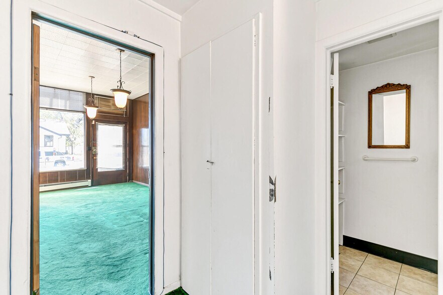 More Photos Of 3200 W 2nd Ave, Denver Office For Sale