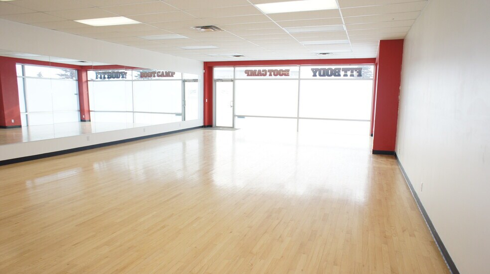 More Photos Of 65 Chippewa Rd, Sherwood Park Office For Sale