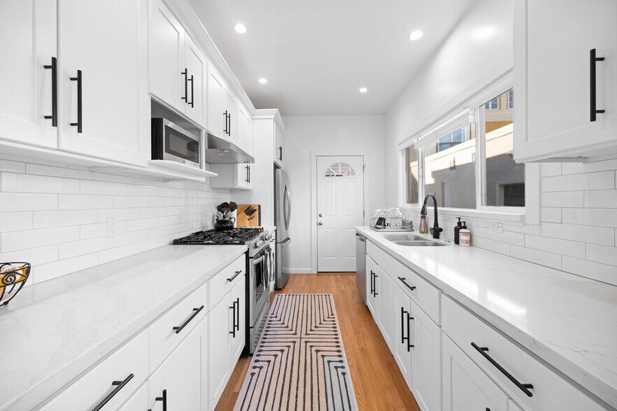 More Photos Of 4045 Manila Ave, Oakland Apartments For Sale