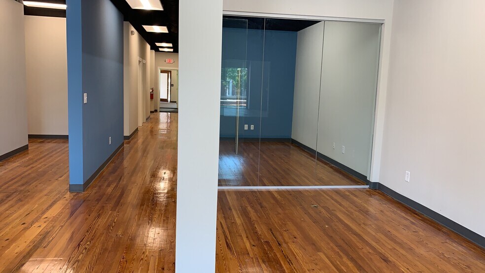 More Photos Of 132 SW Main St, Rocky Mount Storefront Retail Office For Lease